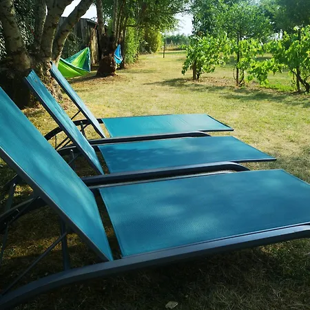 Дом отдыха Au Coeur Du Marais Poitevin - - 6 Personnes *