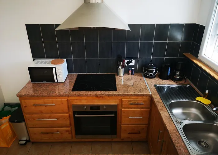 Hébergement de vacances Au Coeur Du Marais Poitevin - - 6 Personnes *