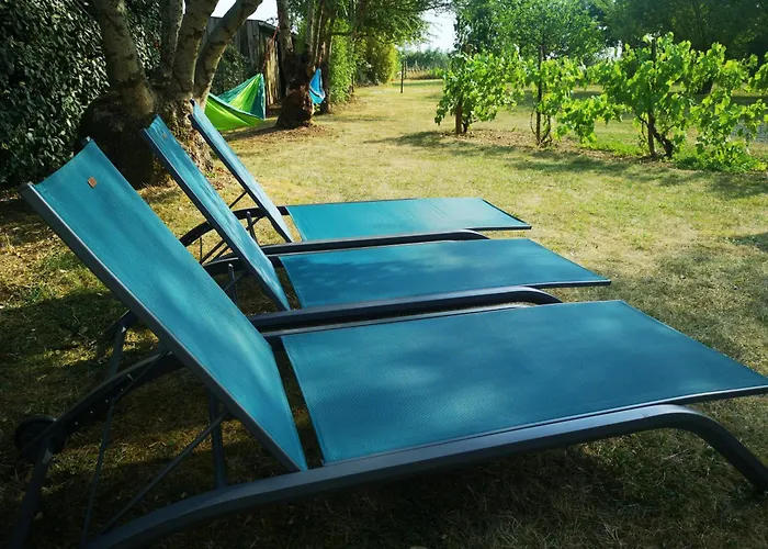 Hébergement de vacances Au Coeur Du Marais Poitevin - - 6 Personnes *